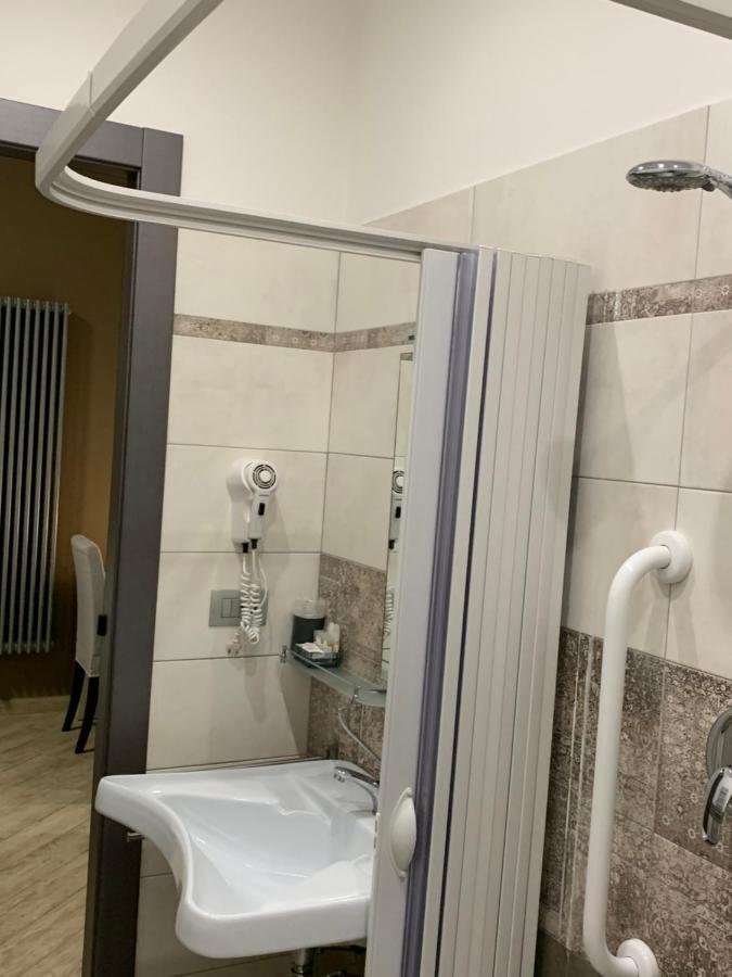 Guesthouse Ughetti 21 Κατάνια Εξωτερικό φωτογραφία