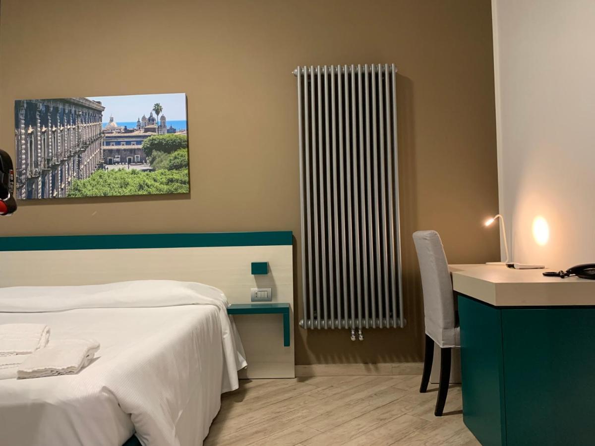Guesthouse Ughetti 21 Κατάνια Εξωτερικό φωτογραφία