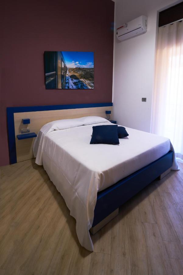 Guesthouse Ughetti 21 Κατάνια Εξωτερικό φωτογραφία